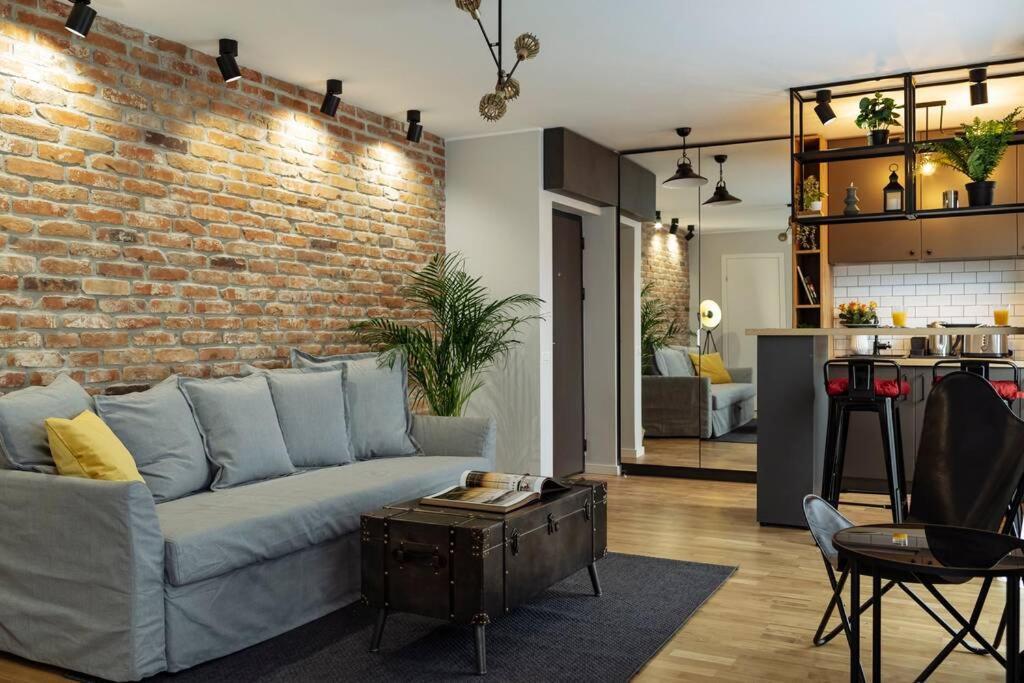 Amazing View - Terrace+netflix - Center Apartment Bucharest